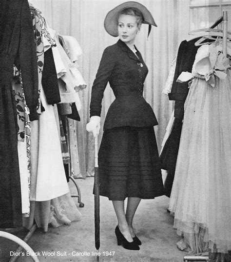 kledinglijn dior|paris Dior 1947.